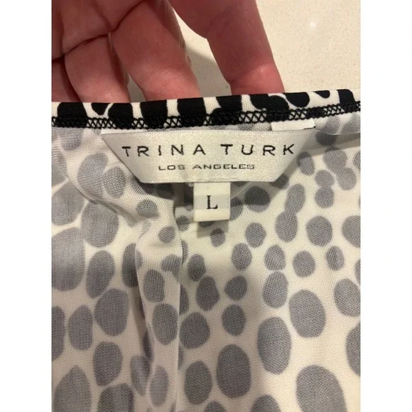 Trina Turk Los Angeles Womens Large Black White Dot Wrap Top V-Neck Rayon Sz L - Picture 3 of 4